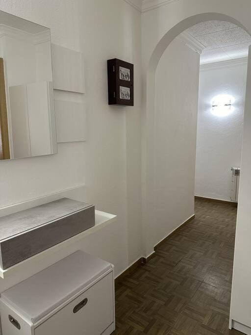 Appartement Familiar Poeta Marquina Roses
